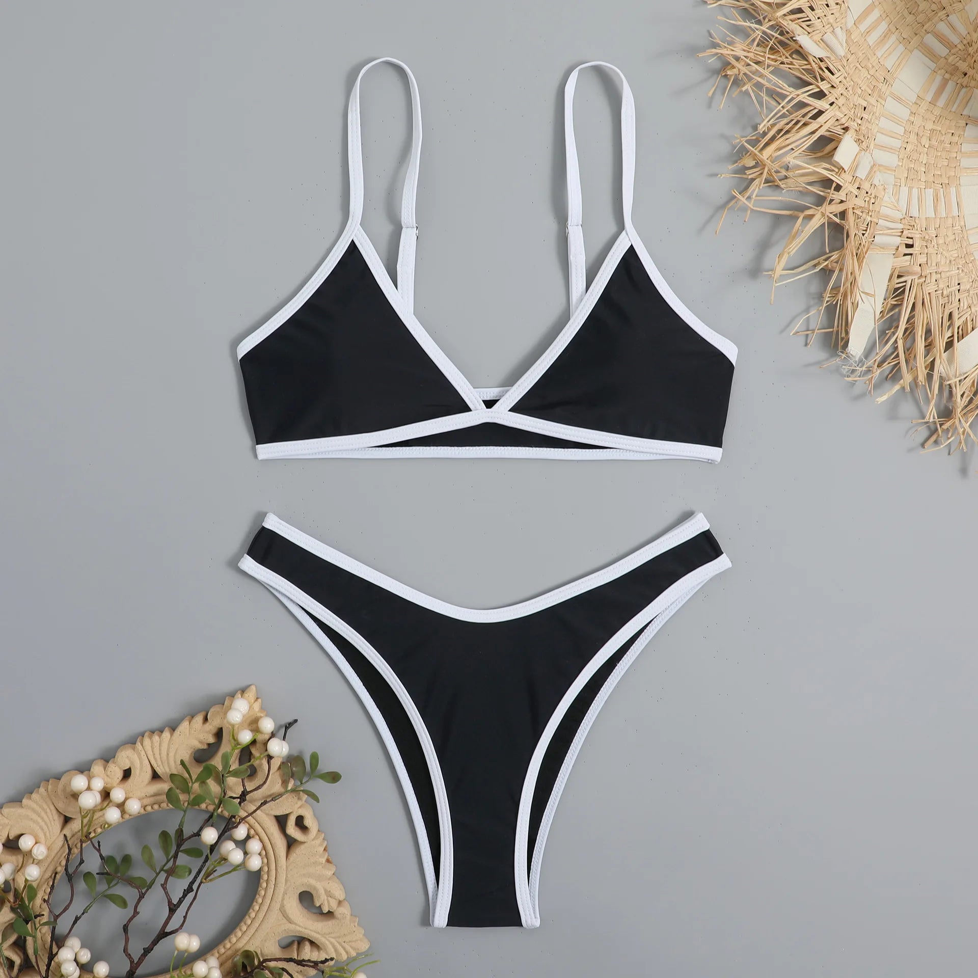 ❤️ Bikini due pezzi a vita alta con top crop sportivo